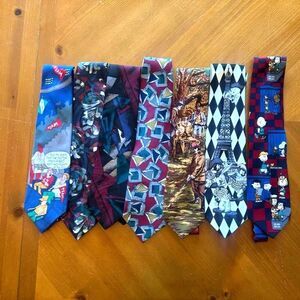 Vintage Necktie Lot 90s Van Heusen Peanuts Looney Toons Art Ties